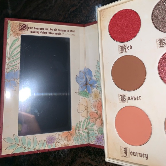 STORYBOOK COSMETICS EYESHADOW PALETTE - Picture 8 of 8